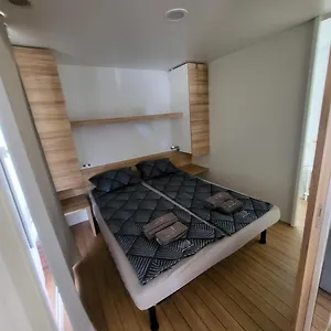 https://mobile-home-noa.hotelinzadar.com